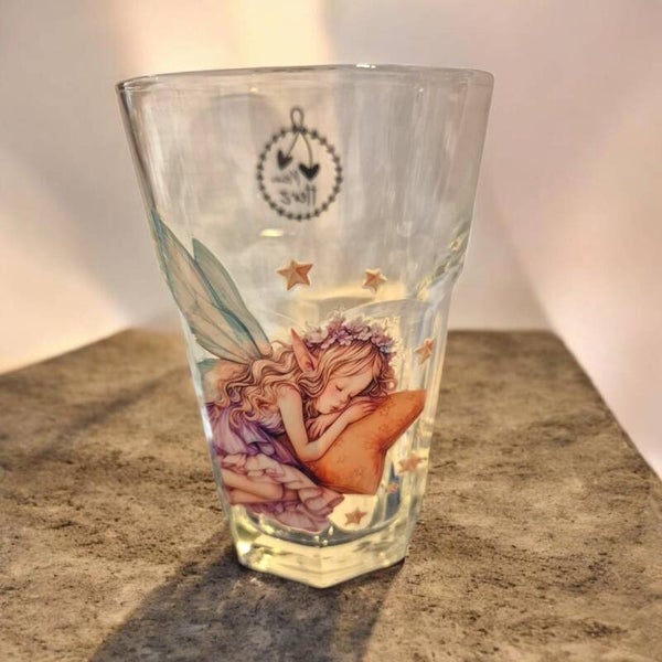 Dekoriertes Glas mit Elfenmotiv – „Mein Herz“