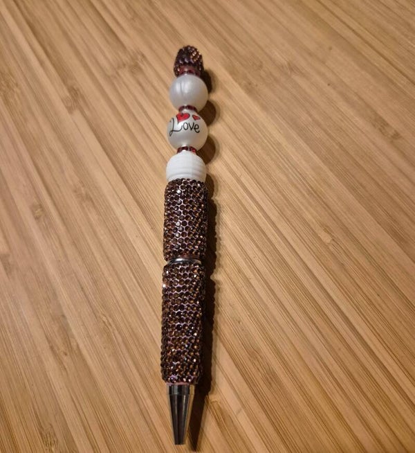 Perlenkugelschreiber mit LOVE-Perle – Weiß, Silber & Braun