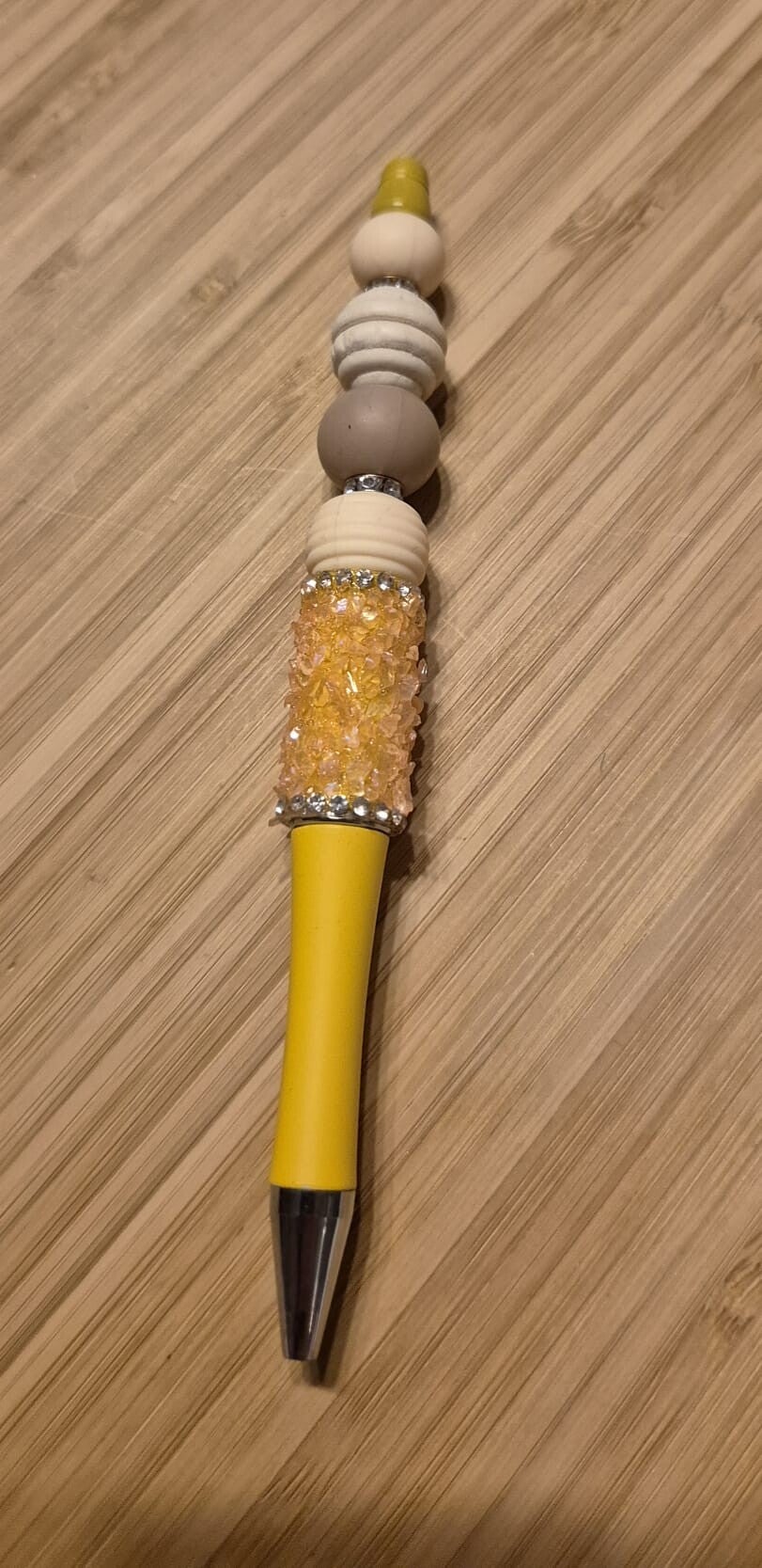 Perlenkugelschreiber „Golden Cream“ –  im gelb-goldenen Glitzerdesign