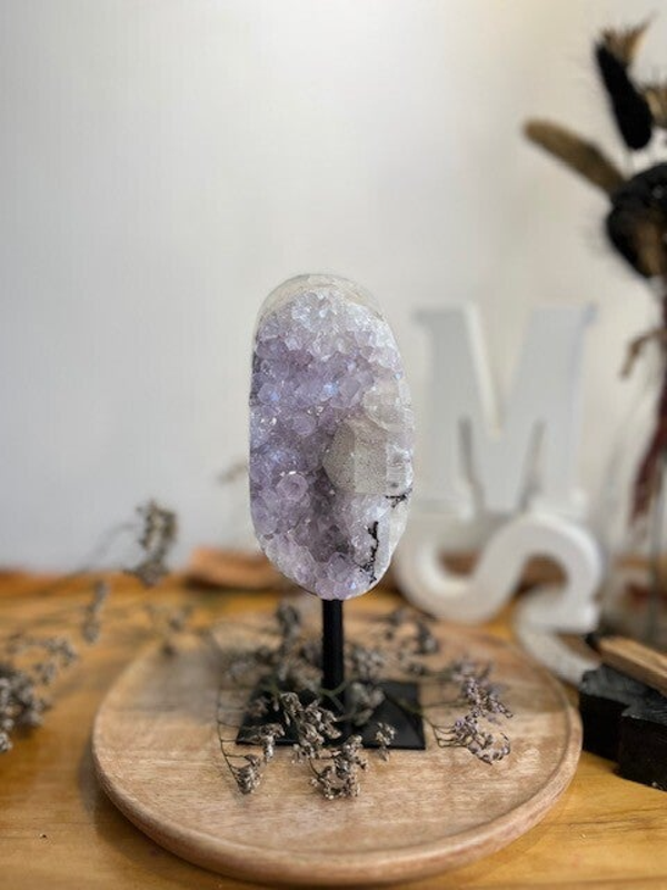 Lavendel Amethist met Calciet - 666 gram