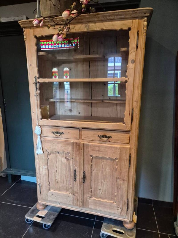 Boerderij kast met glazen deur