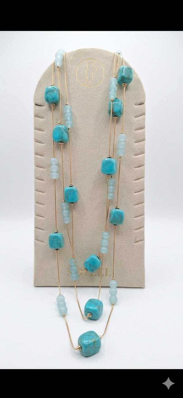 Collar piedrecitas azules