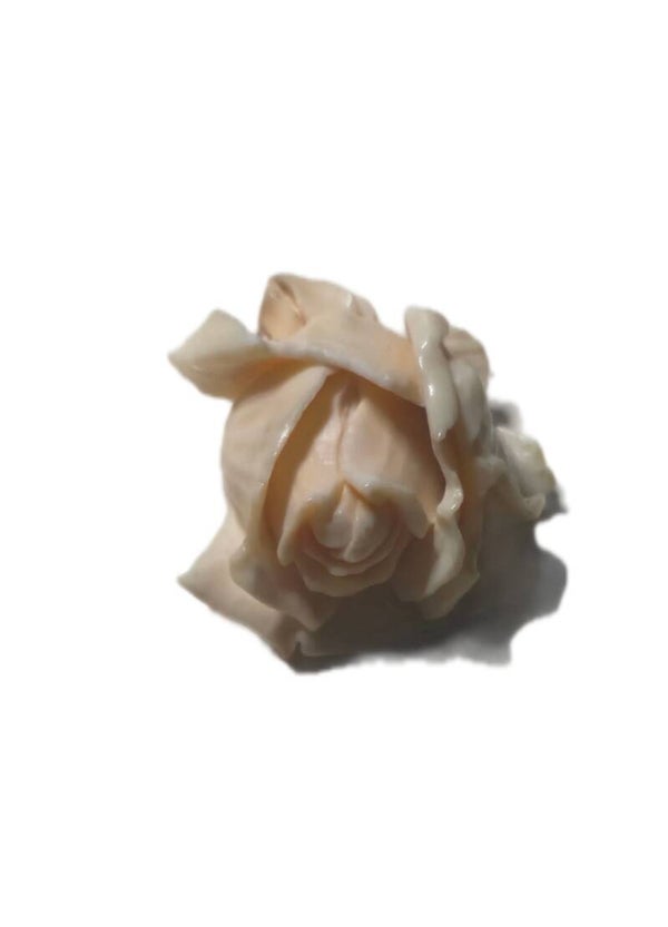 Brosche handgeschnitzt Elfenbeinoptik Rose detailgetreu nachgeahmt