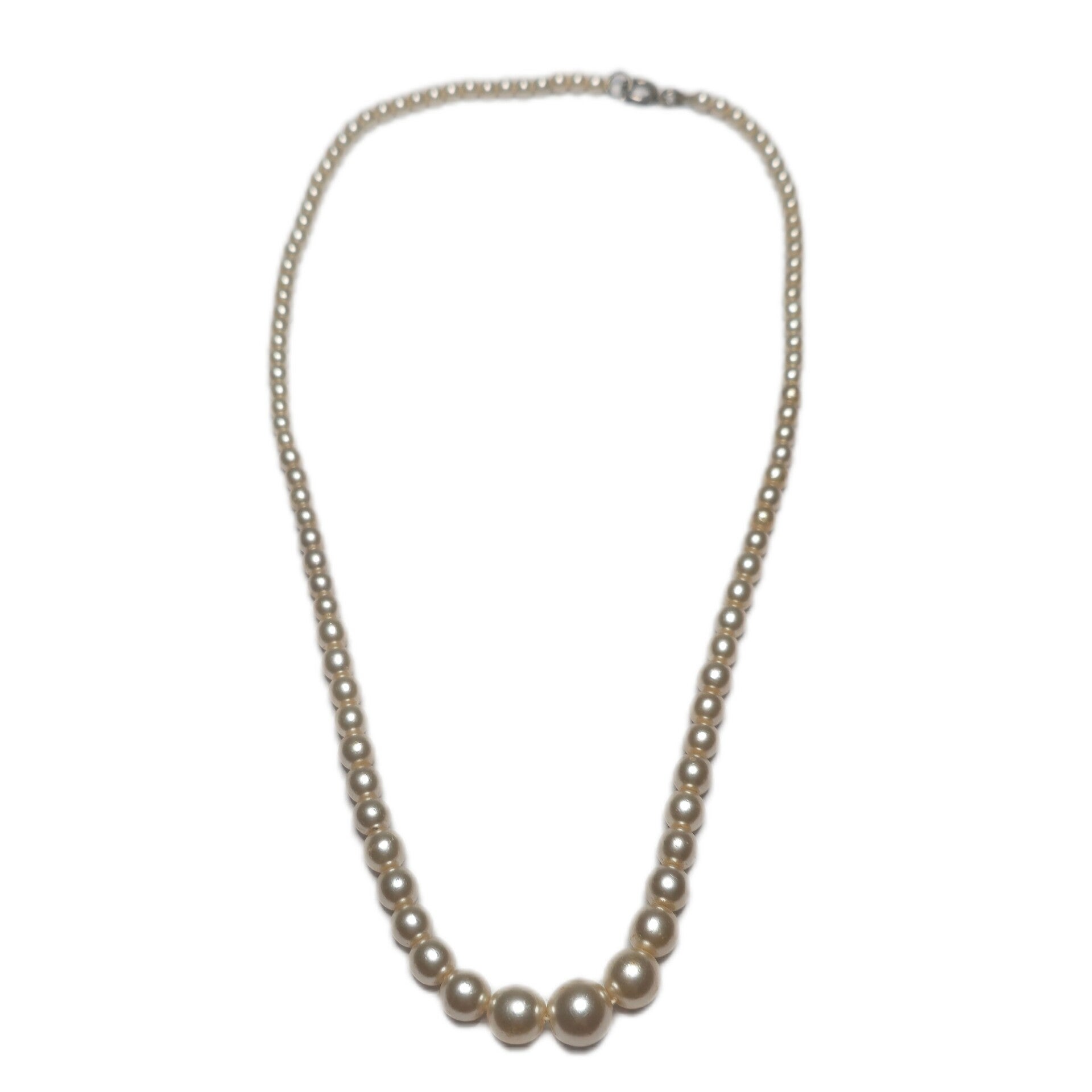Antike Perlenkette Collier Muschelkern 43 cm Verlauf 2,5 bis 9 mm Nachlass