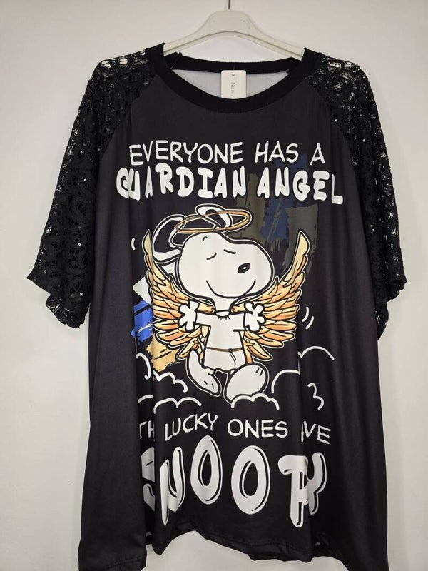 CAMISETA SNOOPY OVERSIZE