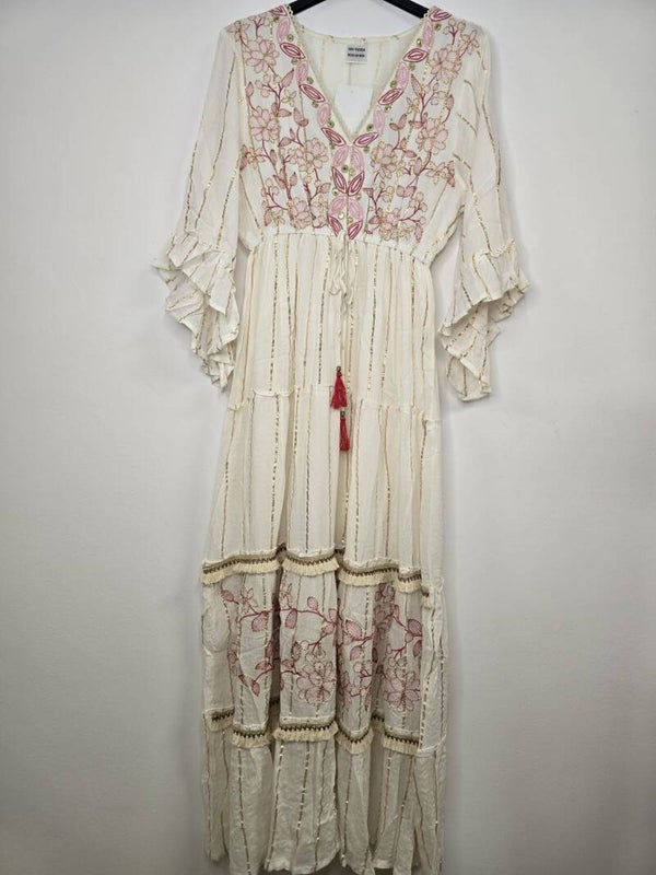 VESTIDO HECHO EN LA INDIA