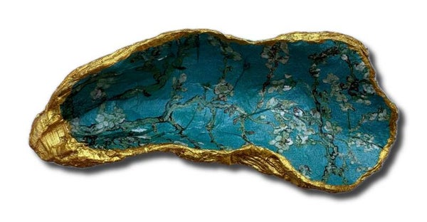 Amandelbloesem van Van Gogh op gouden XL oesterschelp (3438)