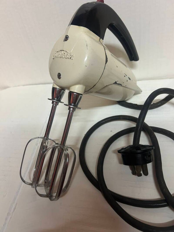 Vintage Sunbeam Junior Handmixer