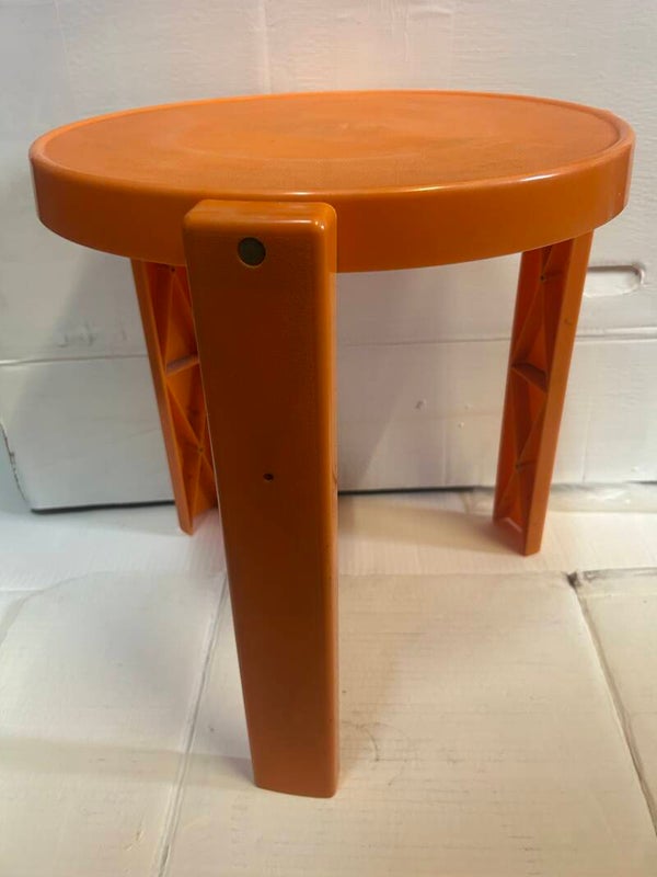 Retro Orange Plastic Table