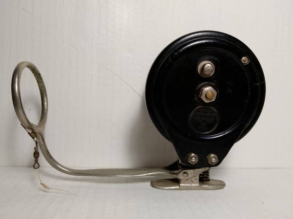 Pre WW2 Steelite bakelite sidecast fishing reel.