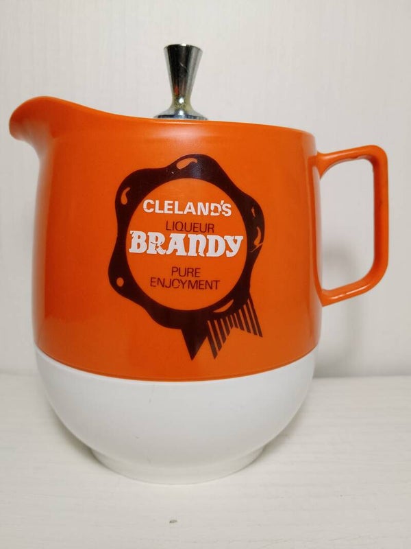 Vintage Marquis plastic MW147 water jug.