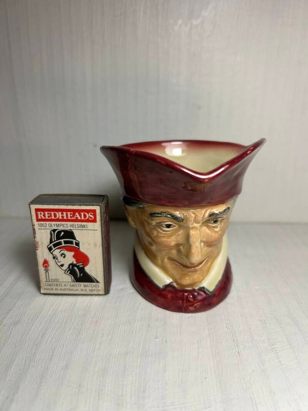 Royal Doulton Cardinal Character jug (Copy)