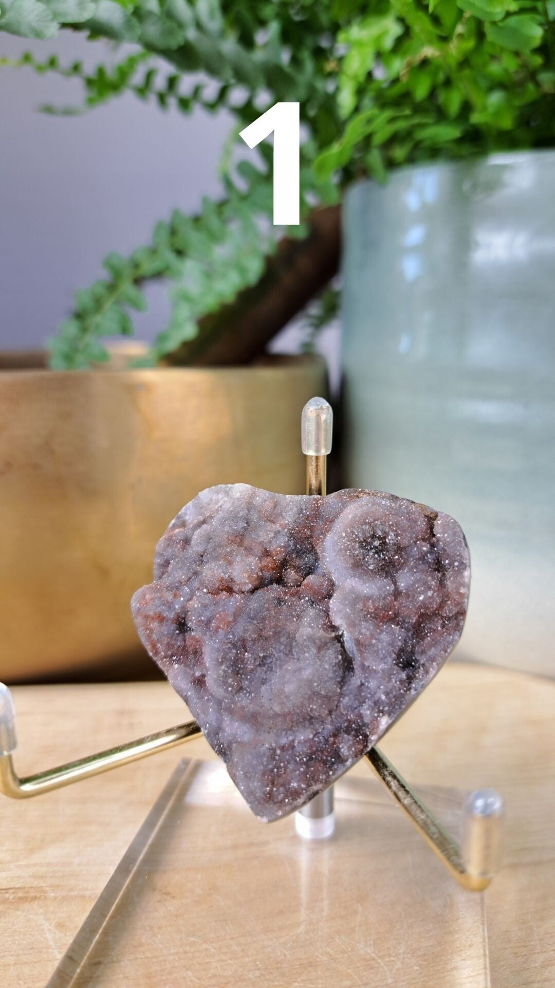 Hart van Chalcedoon, Agaat en Amethist kristallen 4