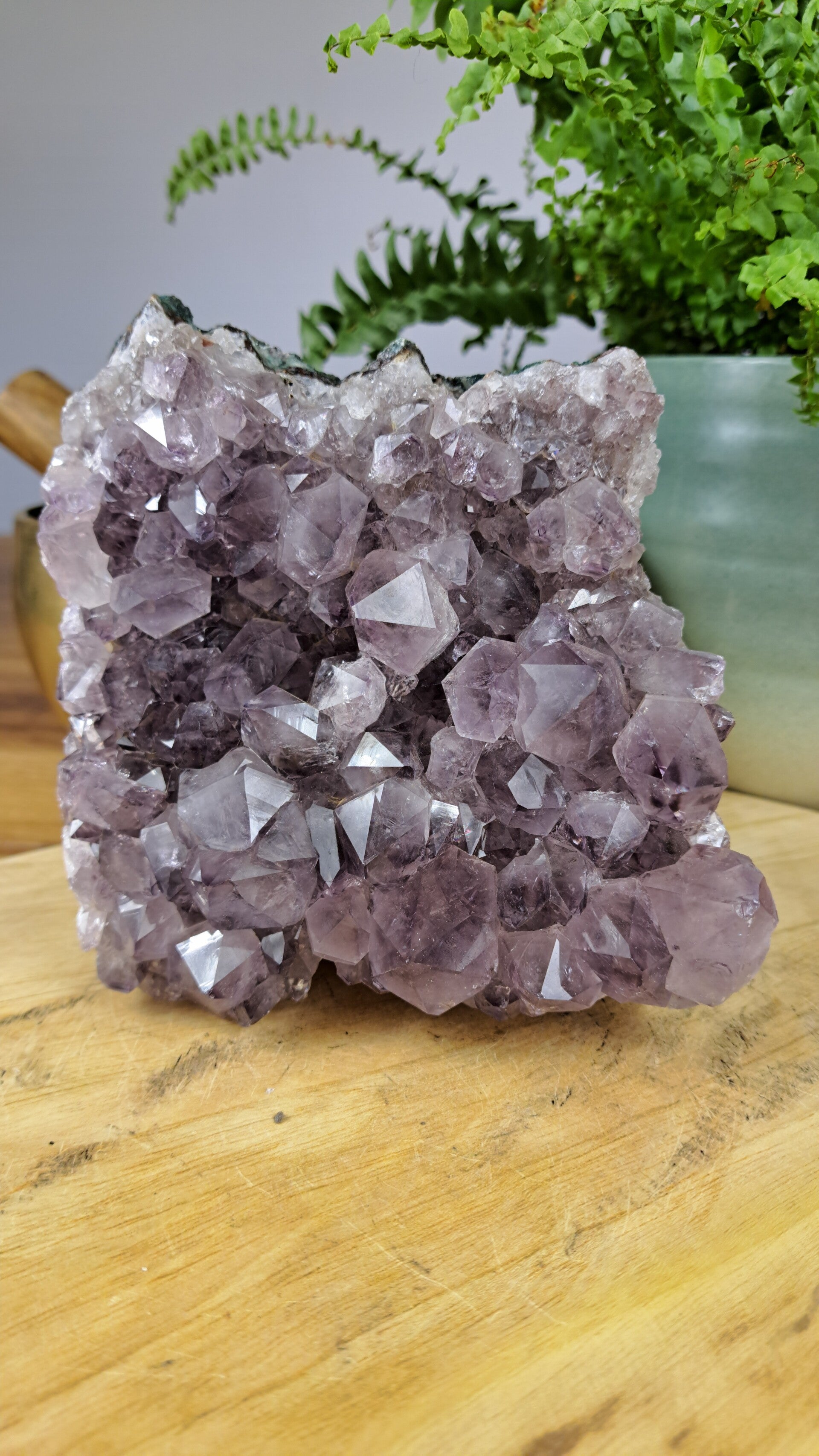 Amethist cut base/cluster AM044