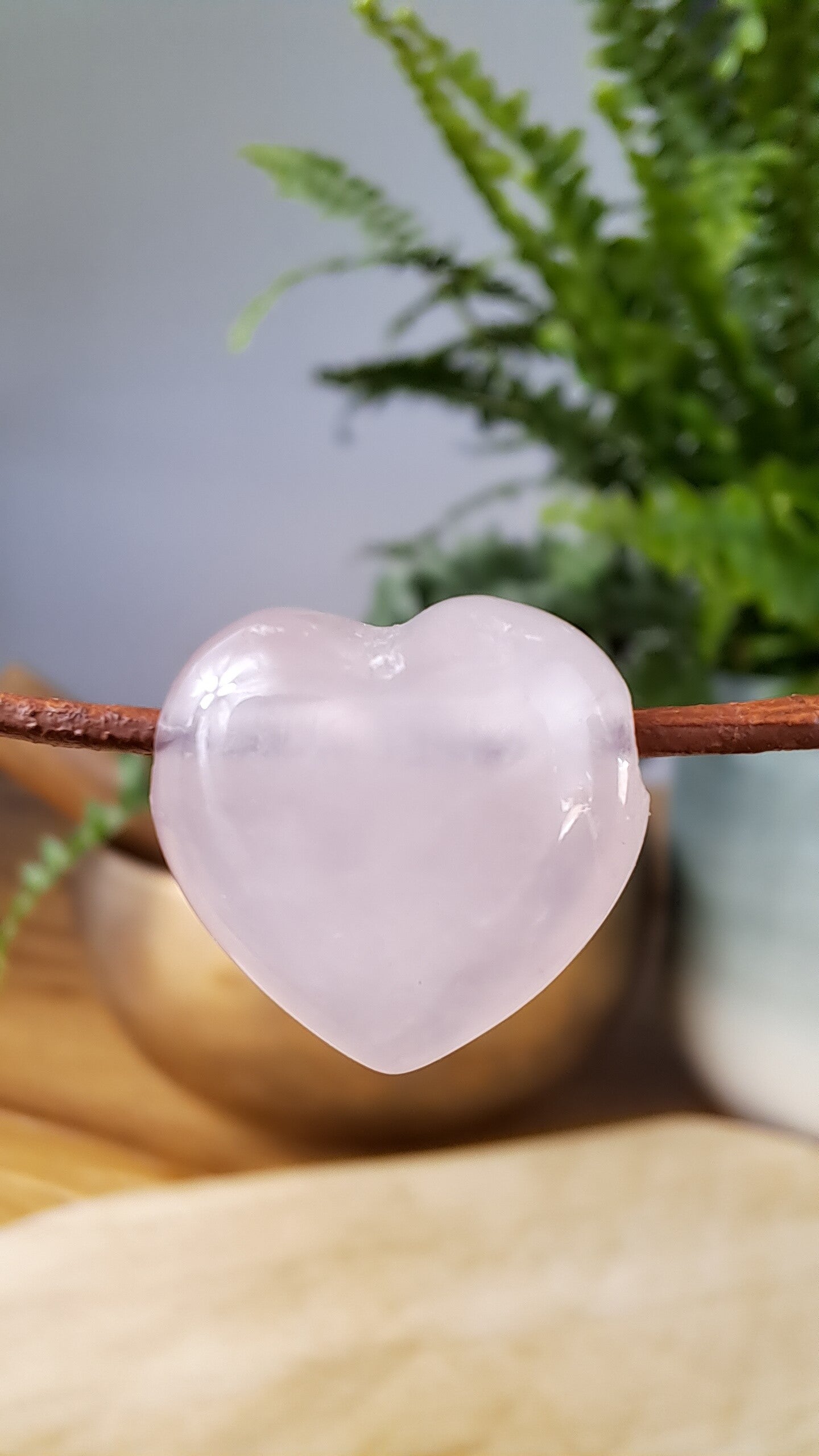 Rozenkwarts hanger hartje 15mm