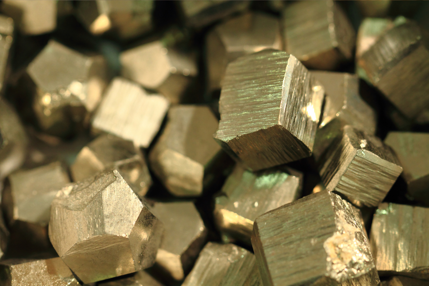 Pyriet Helder Kristal