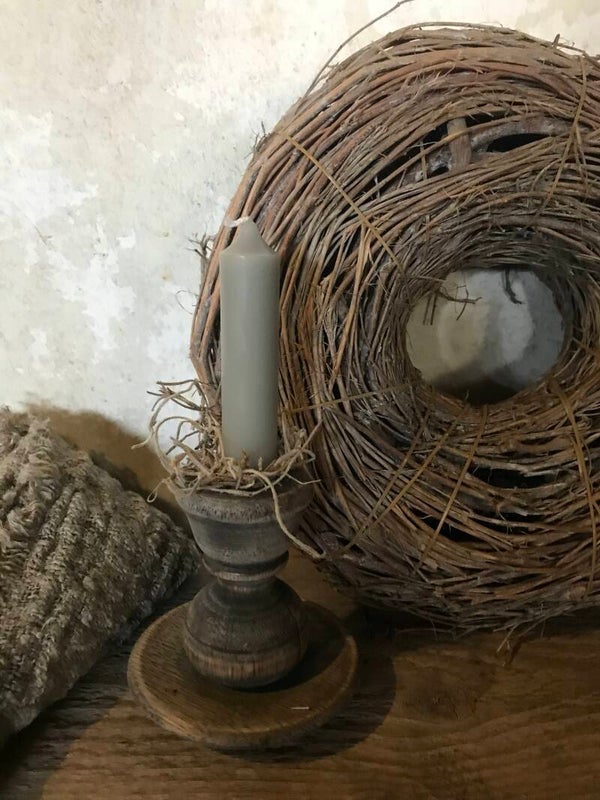 Houten kandelaar nr 6