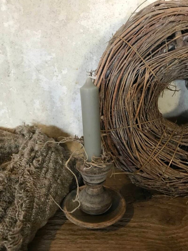 Houten kandelaartje nr 2