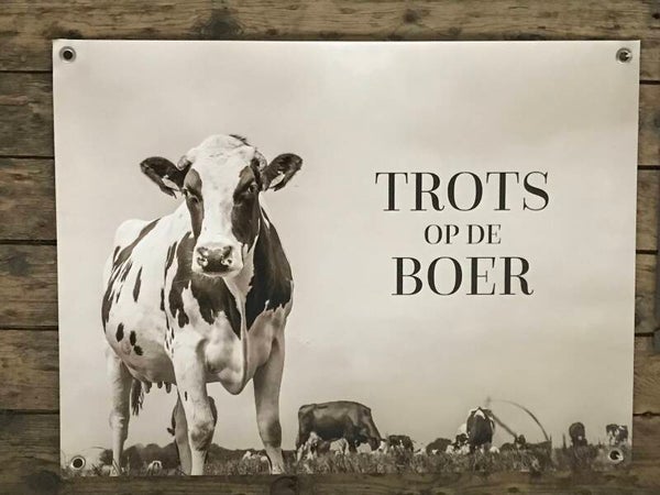 Tuinposter Trots op de boer, sepia
