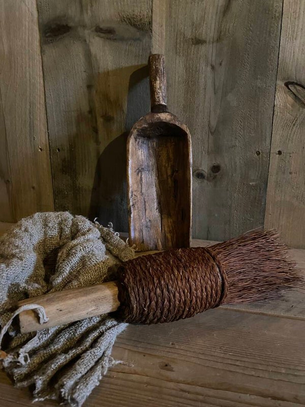 Oude houten schep