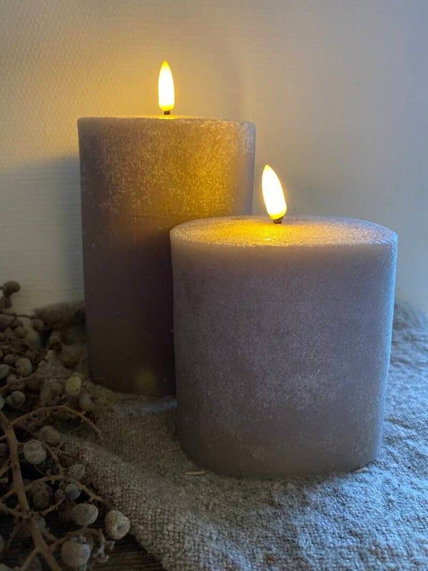 Ovale rustieke ledkaars grijs