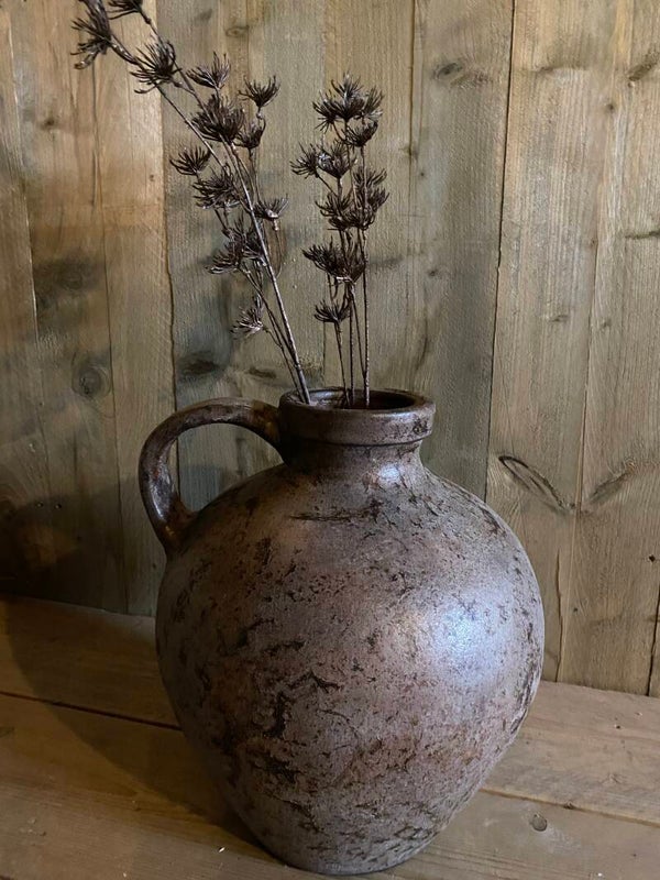 Grote pot, bruingemeleerd met oor