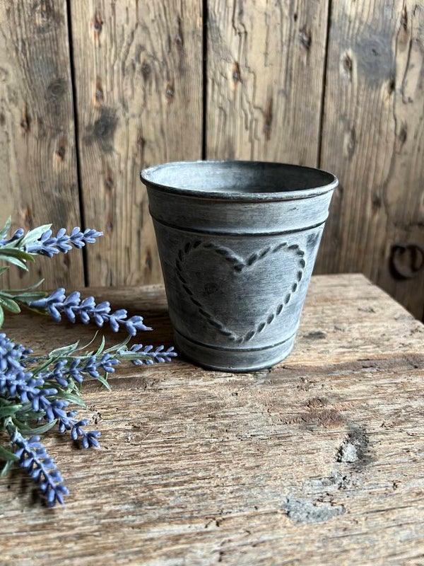 Zinken Pot met hart, maat s
