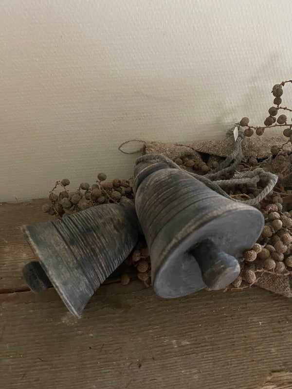 Vergrijsde houten klokje