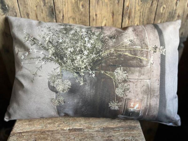 Buitenkussen boeket bloemen