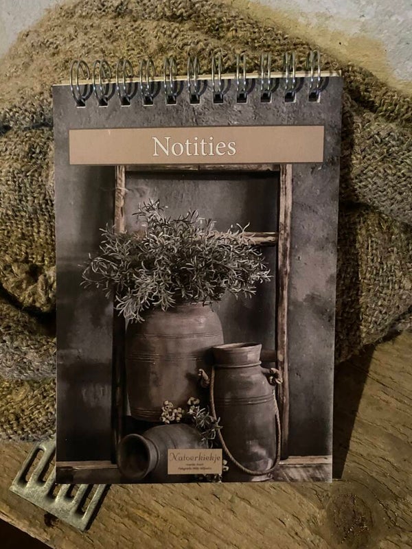 Notitie boekje ladder met grijze potten