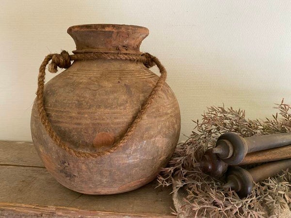 Nepalese pot met touw nr14