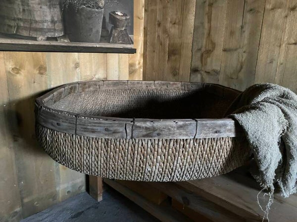 Authentiek vergrijsde (rijst)mand