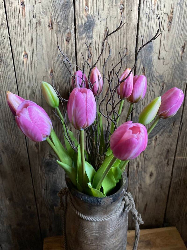 Bos van 12 paarse tulpen in een Hollandse kadoverpakking