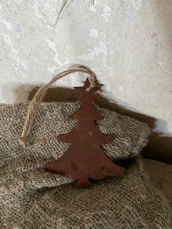 Roestige hanger kerstboom klein