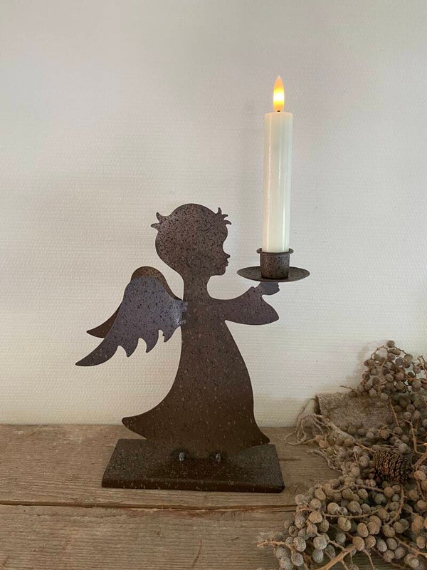 Engeltje op voet kandelaar, maat M