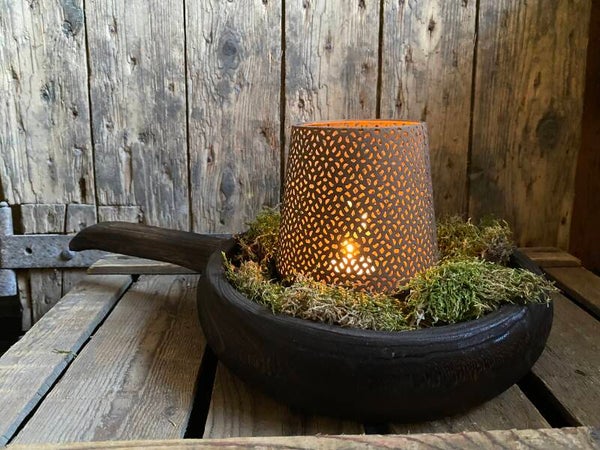 Donker bruin houten schaal met handvat