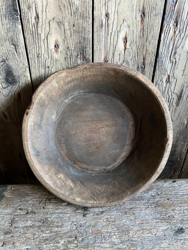 Oude kleine houten schaal nr 7