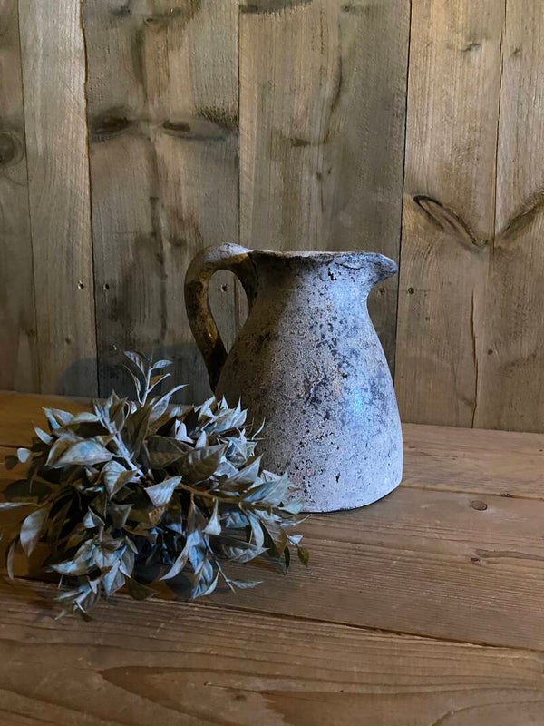 Gemêleerde crème kruikje met oor