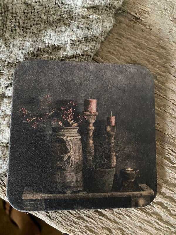 Nepalese vazen met kandelaars