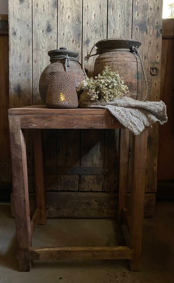 Oud houten Kruk nr 1
