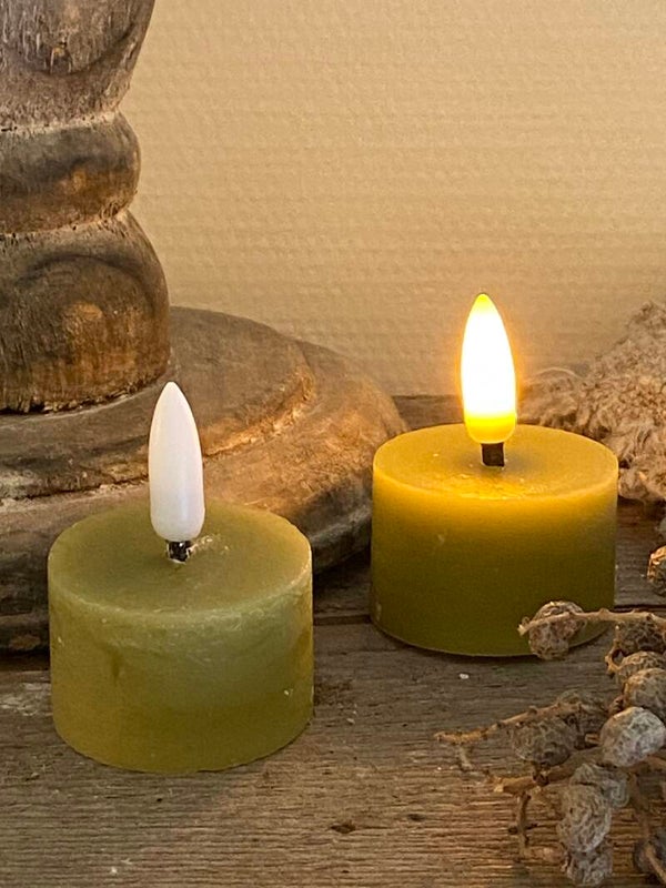 De Countryfield rustieke led waxine olijf groen