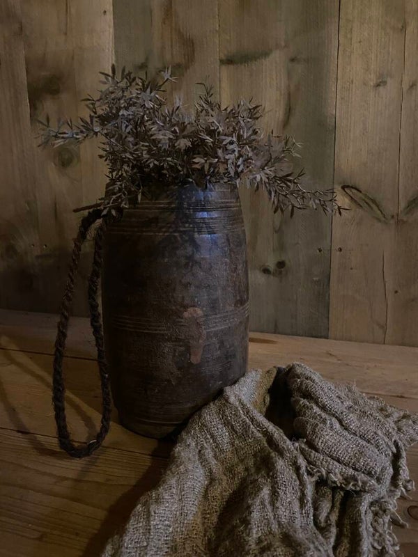 Nepalese houten pot met touw nr 2