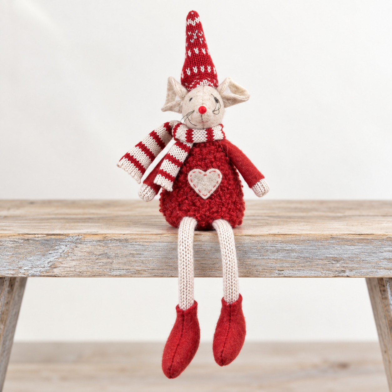 Nordic sitting mouse - Red
