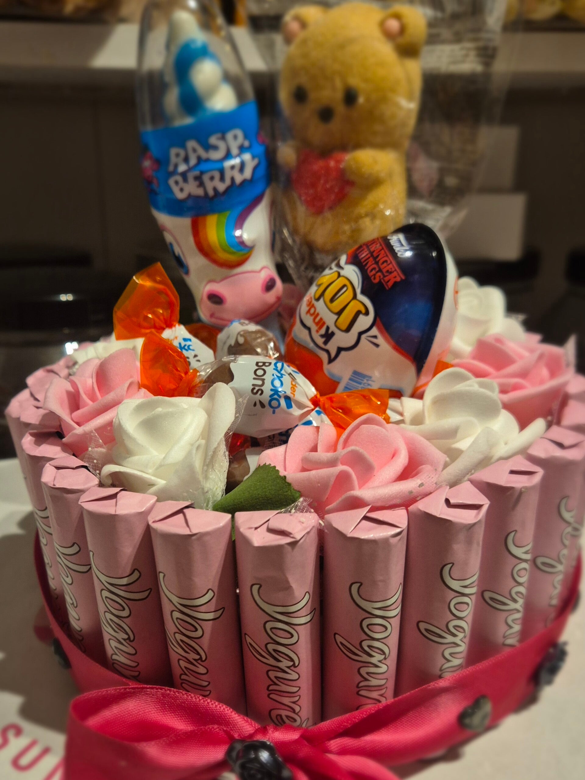 kleiner Kuchen mit Einhorn Lolly