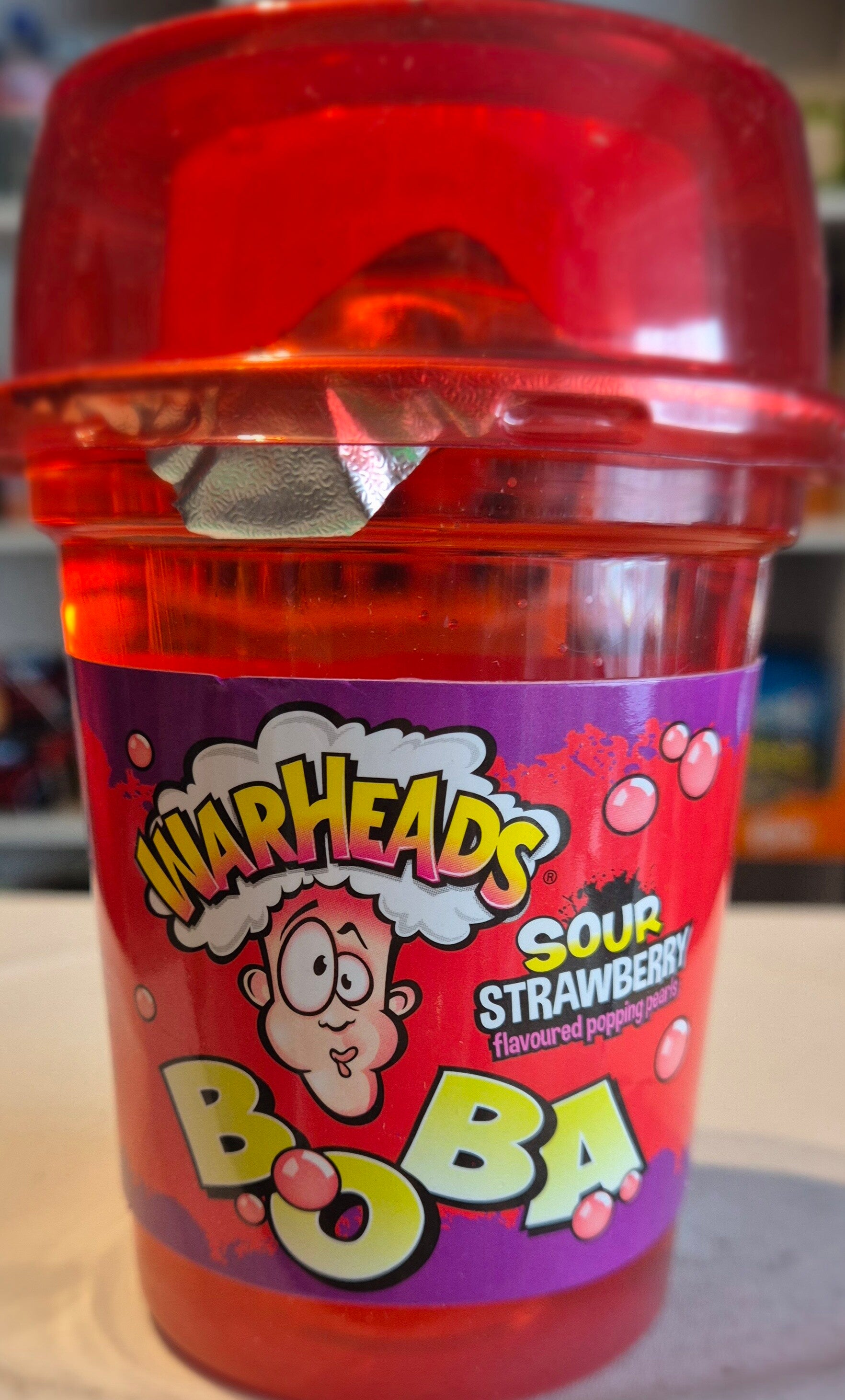 Warheads Boba – Sour Strawberry (400 ml)