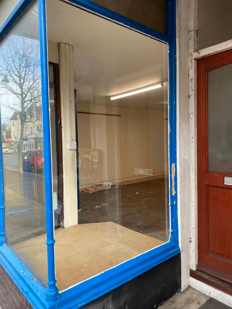 shopfront-replacement-hastings-standard-cao7hf.jpg