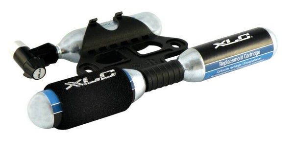 CO2 Pomp XLC PU-M03 Incl. 3 Patronen DV/SV/AV Zwart