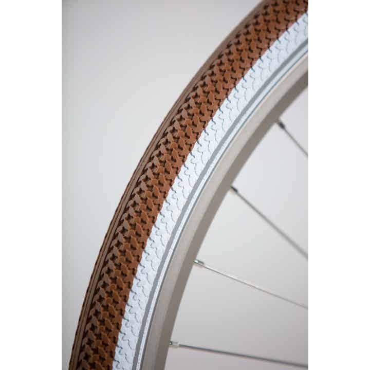 Fietsband Cortina Canberra 28 x 1.75 caramel/wit met reflectie (oem)