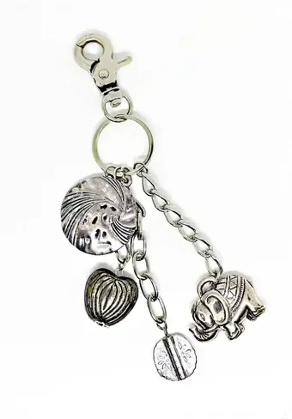 Bijou de Sac en métal argent ou pour porte clés - à Pampilles - à Breloques Charms - Eléphant Porte bonheur - DUMBO