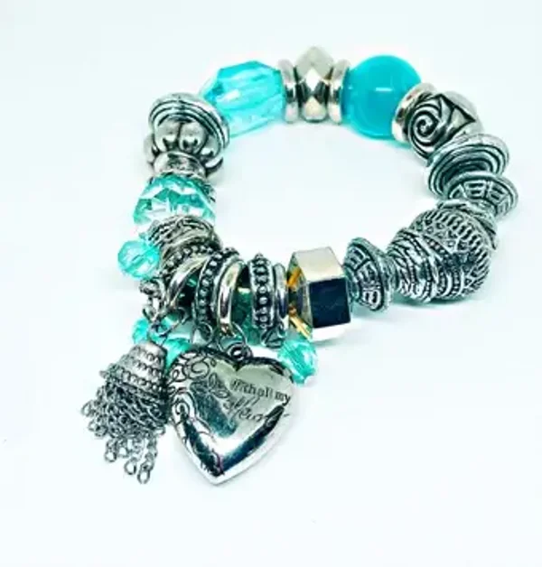 Bracelet à breloques, pampilles en aluminium perles Turquoise et Coeur - charms  - élastique pour Femme - DEESSE